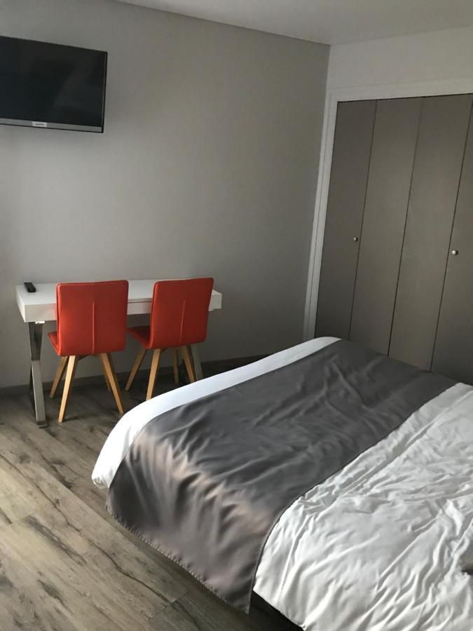Auberge De La Paillere Lavours Kültér fotó