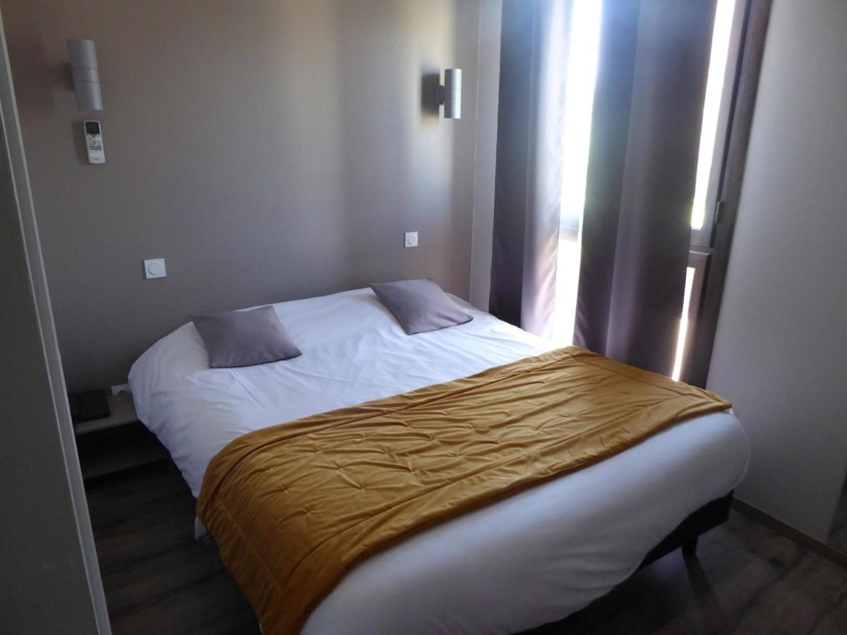 Auberge De La Paillere Lavours Kültér fotó