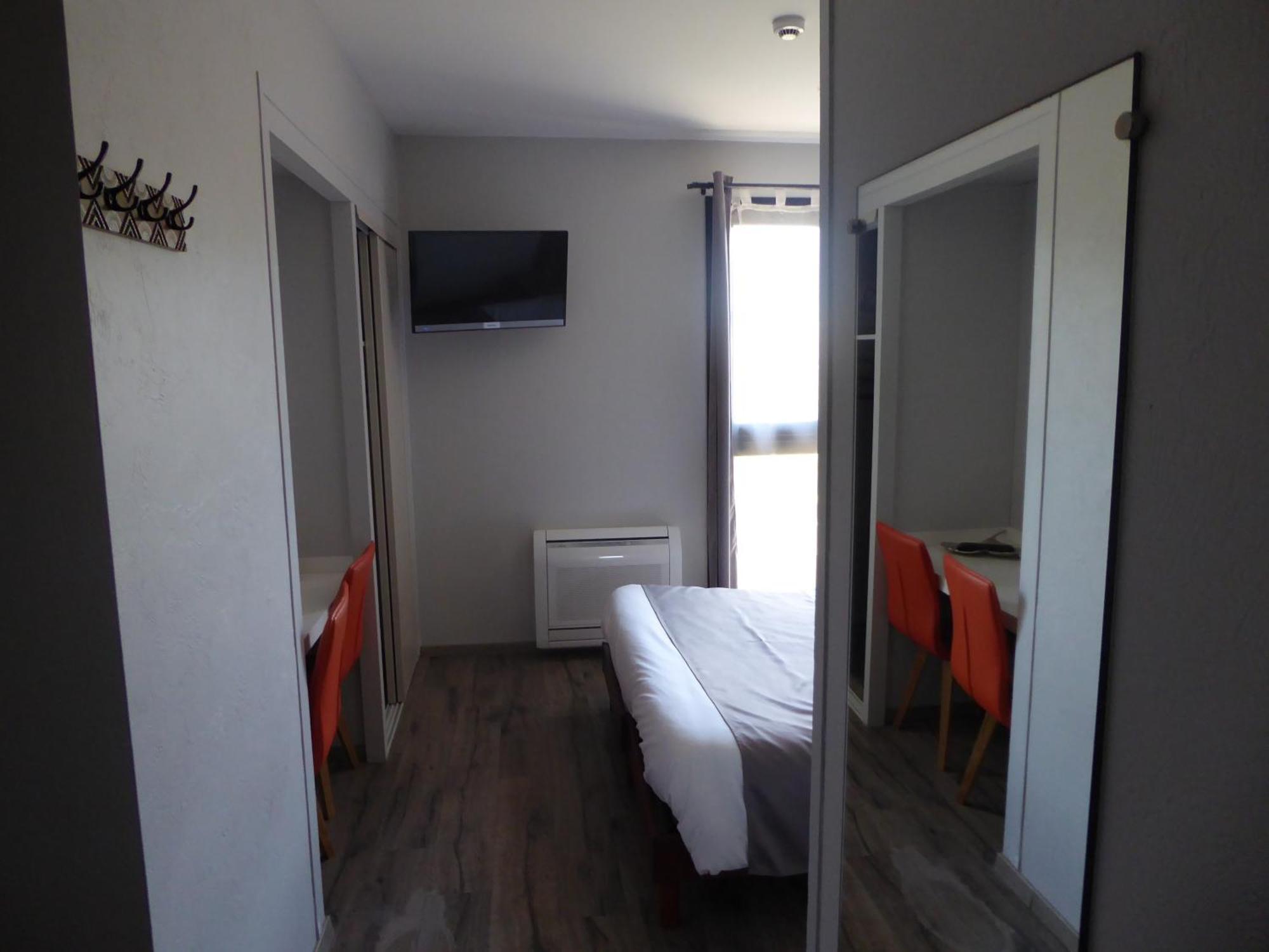 Auberge De La Paillere Lavours Kültér fotó